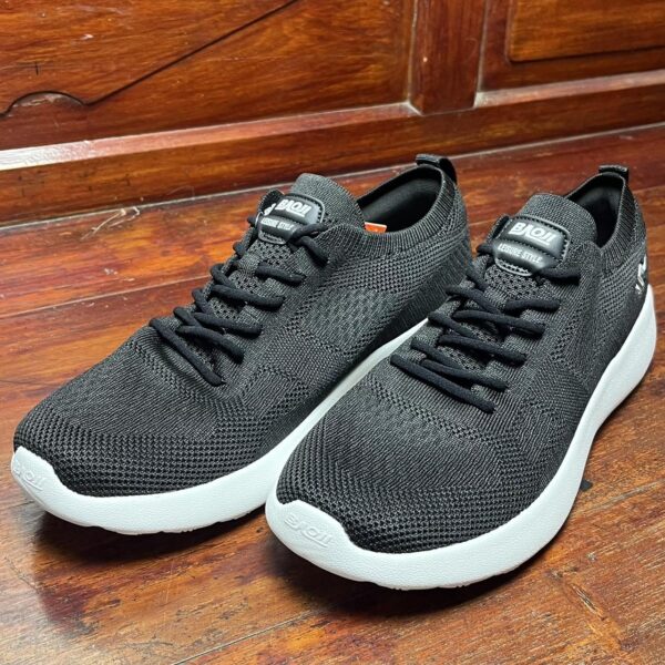รองเท้าผ้าใบผู้ชายแบบสวม ไม่ต้องผูกเชือก บาโอจิ รุ่นBJM877